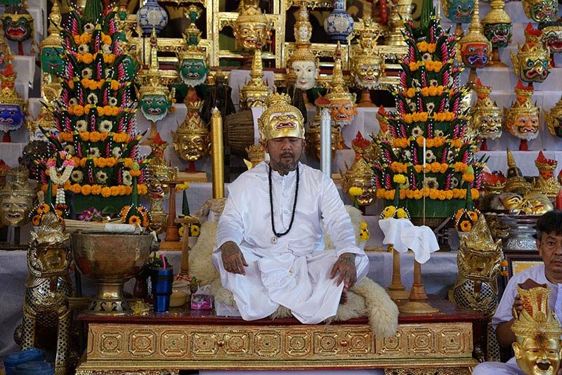 Grand Master Ajarn Ohr Meditates before starting rituals